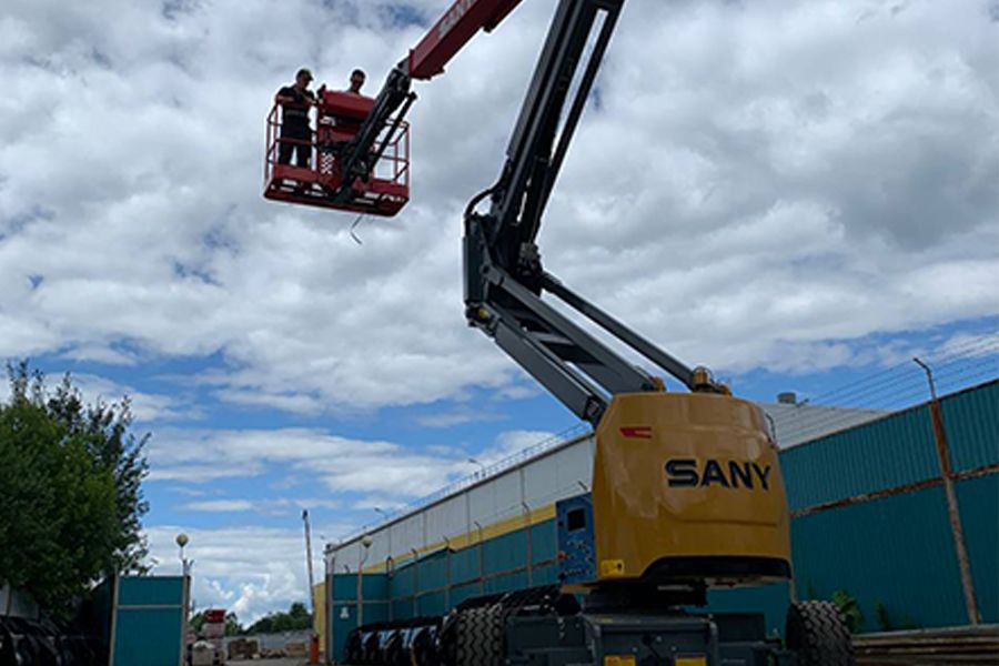 Коленчатый самоходный подъёмник Sany SPA16AC (SPA52AC)